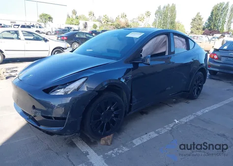 2024 Tesla Model Y Long Range Dual Motor All-Wheel Drive из США, поврежденный, VIN 7SAYGDEE2RF005762